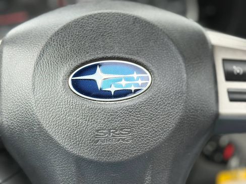Used 2015 Subaru Forester 2.5i Premium AWD/4WD image 31