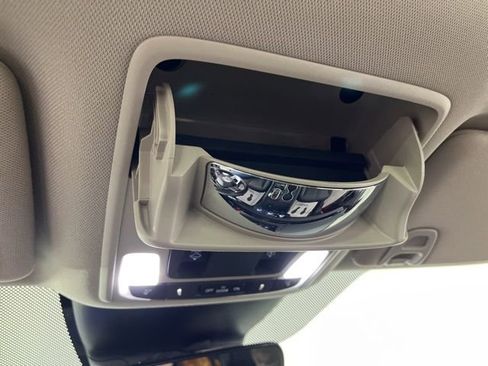 Used 2025 Honda Pilot Touring image 36