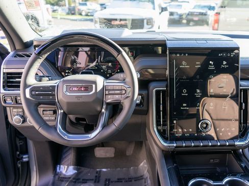 New 2026 GMC Yukon XL Elevation w/ Elevation Premium Package image 18