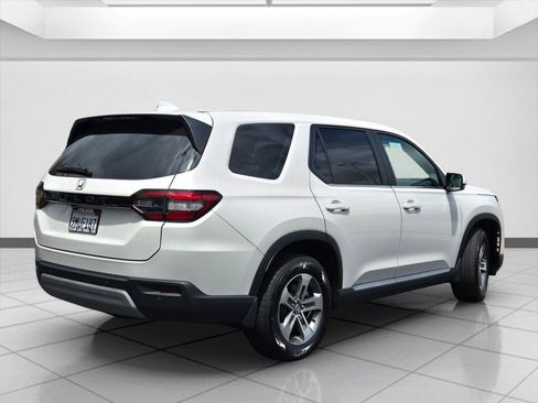 Used 2024 Honda Pilot EX-L image 5