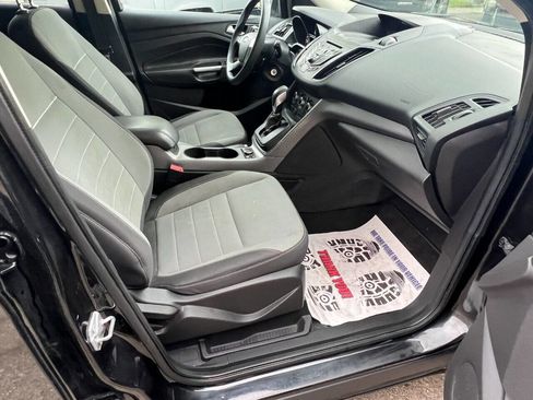 Used 2014 Ford Escape SE image 3