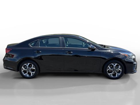 Used 2019 Kia Forte LXS FWD image 6