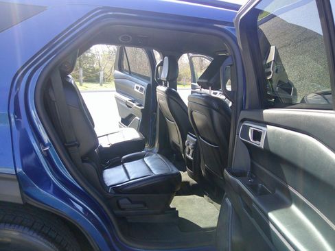 Used 2020 Ford Explorer XLT w/ Equipment Group 202A image 51