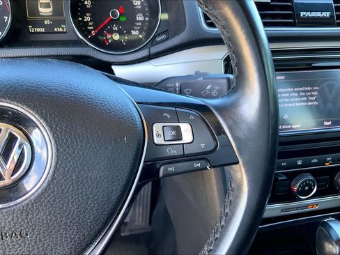 Used 2019 Volkswagen Passat 2.0T Wolfsburg image 24