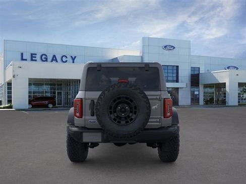 New 2026 Ford Bronco Badlands AWD/4WD image 5