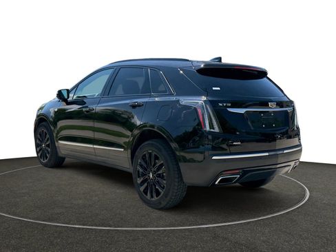 Used 2021 Cadillac XT5 Sportv w/ Platinum Package AWD/4WD image 3