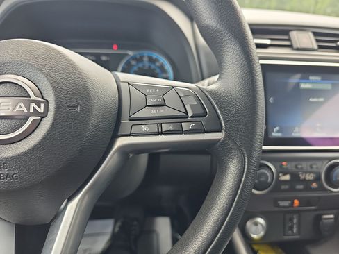 Used 2024 Nissan Leaf S FWD image 19
