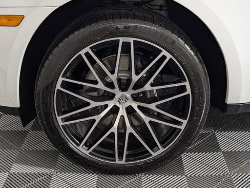 New 2026 Porsche Macan image 11