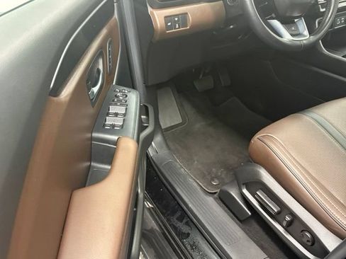 Used 2025 Honda Pilot Elite image 13