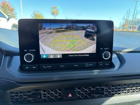 Used 2025 Honda Accord LX image 11