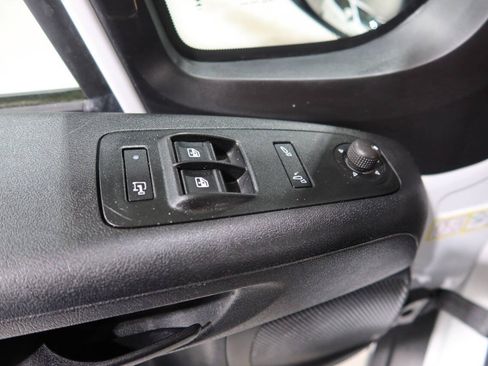 Used 2024 RAM ProMaster 2500 w/ Safety Group FWD image 25