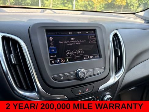Used 2024 Chevrolet Equinox LT FWD image 17