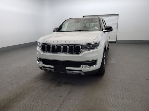 Used 2022 Jeep Wagoneer Series II w/ Convenience Group I AWD/4WD image 15