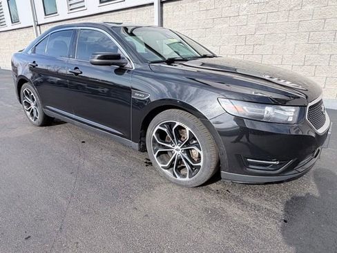 Used 2015 Ford Taurus SHO w/ Equipment Group 401A image 5
