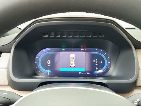 New 2025 Volvo XC90 B6 Plus w/ Protection Package Premier image 24