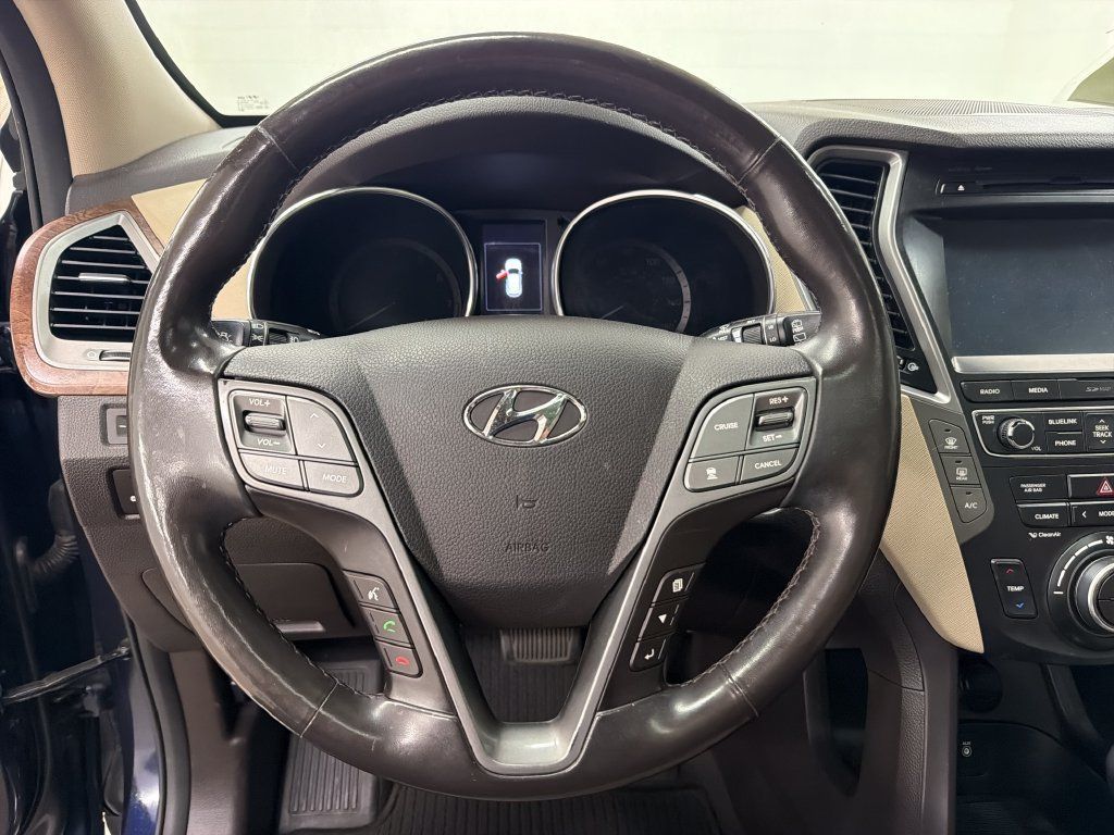Used 2017 Hyundai Santa Fe Limited FWD image 20