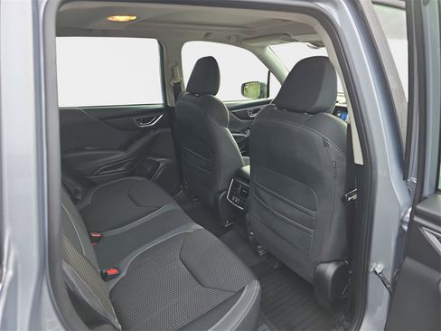 Used 2020 Subaru Forester Premium image 13