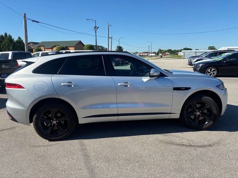 Used 2019 Jaguar F-PACE R-Sport AWD/4WD image 6