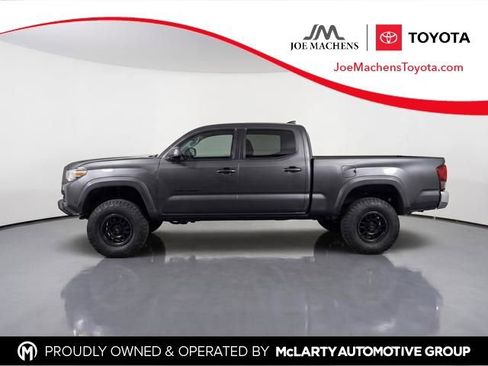 Used 2019 Toyota Tacoma SR5 AWD/4WD image 1