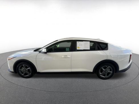 Used 2025 Kia K4 LXS image 9