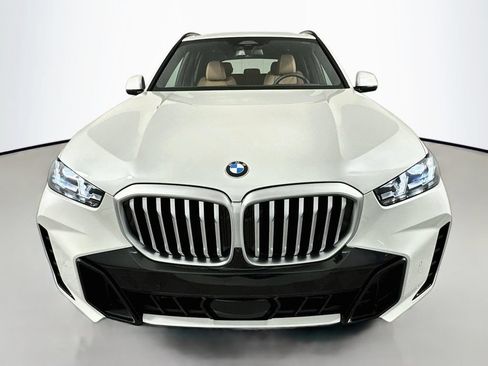 Used 2026 BMW X5 xDrive40i w/ M Sport Package AWD/4WD image 2