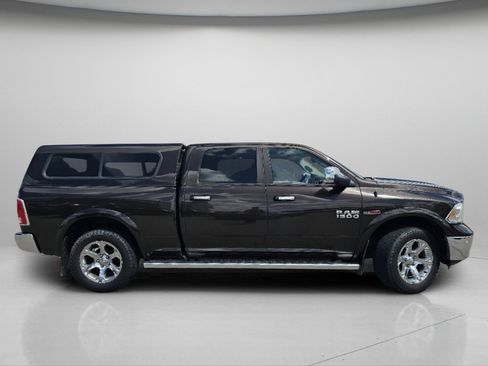 Used 2016 RAM 1500 Laramie AWD/4WD image 25