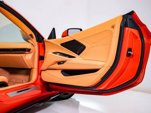 Used 2025 Chevrolet Corvette Z06 w/ Z07 Performance Package RWD image 23