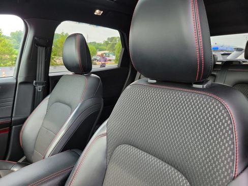 Certified 2023 Ford Escape ST-Line Select w/ Tech Pack #2 AWD/4WD image 11
