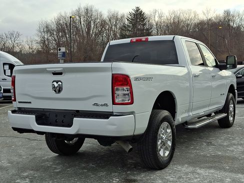 Used 2024 RAM 2500 Big Horn w/ Sport Appearance Package image 10