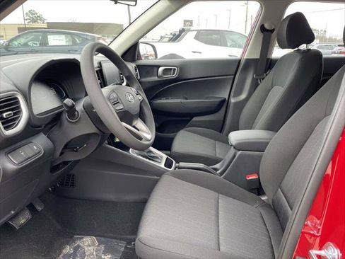 New 2026 Hyundai Venue SE image 8