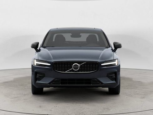 Used 2024 Volvo S60 B5 Core w/ Climate Package AWD/4WD image 2