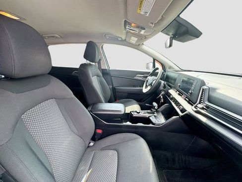 Certified 2023 Kia Sportage LX image 30