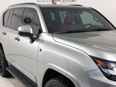 Used 2023 Lexus LX 600 F Sport w/ Accessory Package (Z1) AWD/4WD image 40