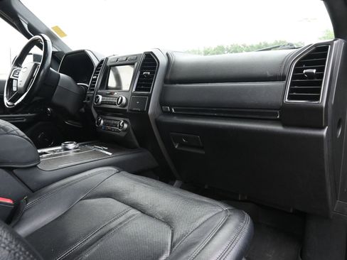 Used 2018 Ford Expedition Limited w/ Equipment Group 301A RWD image 24