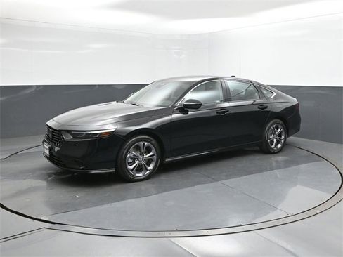 Used 2025 Honda Accord EX-L image 1