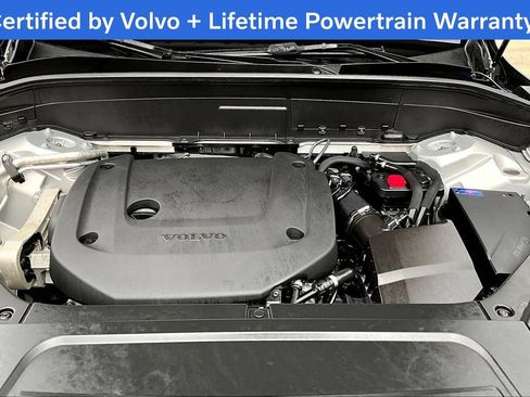 Used 2025 Volvo XC90 B6 Plus AWD/4WD image 13