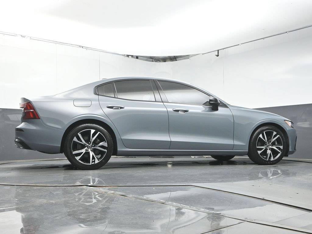 Used 2024 Volvo S60 B5 Core FWD image 37