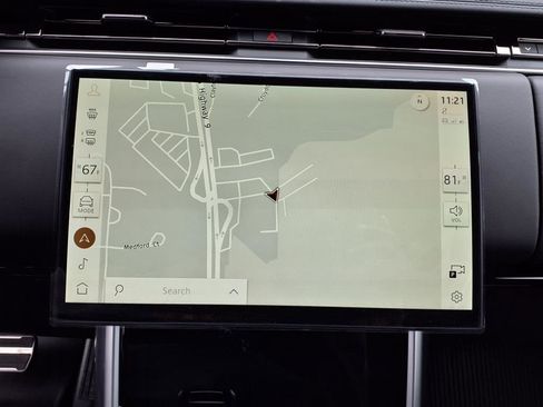 New 2025 Land Rover Range Rover Long Wheelbase SE image 12