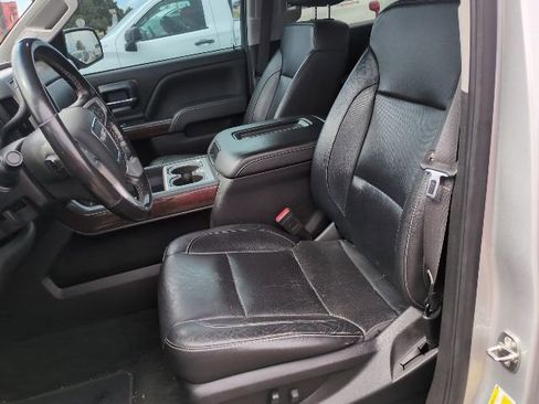 Used 2018 GMC Sierra 1500 SLT w/ Black Pack AWD/4WD image 11