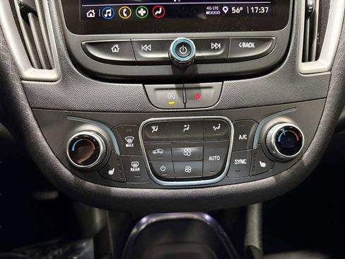 Used 2024 Chevrolet Malibu LT FWD image 29