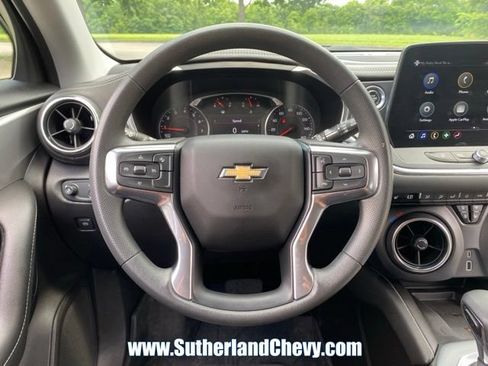 Used 2024 Chevrolet Blazer LT w/ Convenience Package FWD image 18