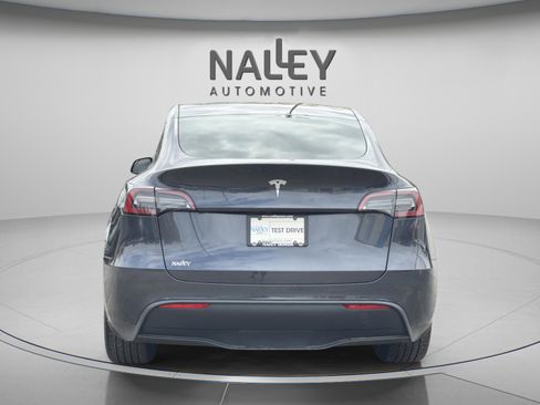 Used 2025 Tesla Model Y Long Range image 4