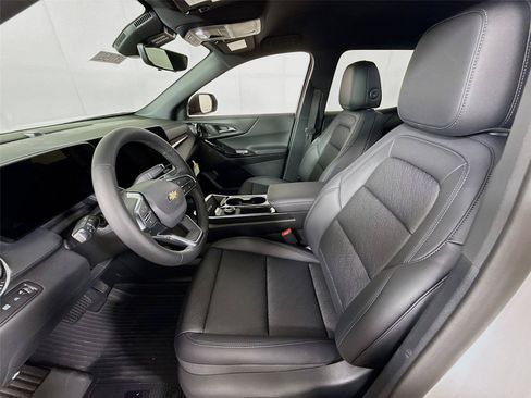 New 2026 Chevrolet Equinox LT w/ Convenience Package II AWD/4WD image 15