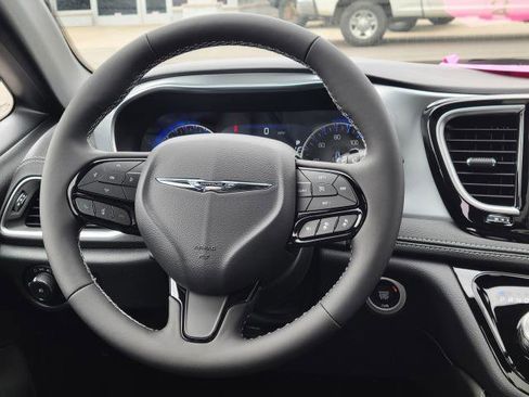 New 2026 Chrysler Pacifica Limited w/ S Appearance Package image 27