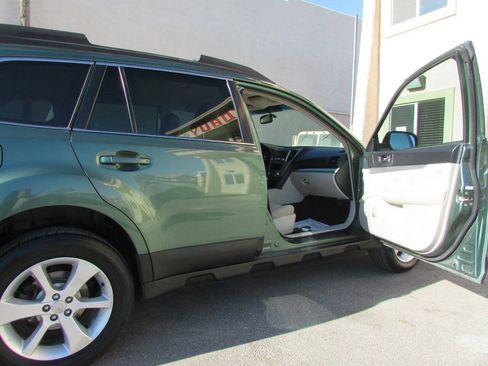 Used 2014 Subaru Outback 2.5i AWD/4WD image 14