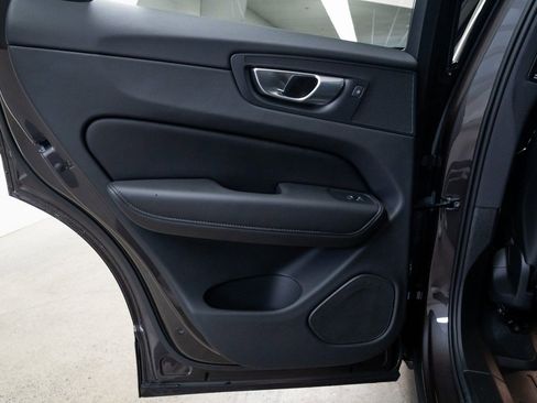 Used 2024 Volvo XC60 T8 Plus w/ Protection Package Premier image 19