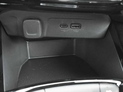 New 2026 Chevrolet Trax RS w/ Driver Confidence Package image 20