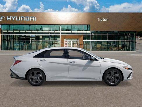 New 2026 Hyundai Elantra Sport image 7