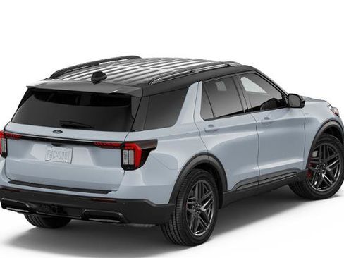 New 2026 Ford Explorer ST-Line w/ ST-Line Street Pack RWD image 3