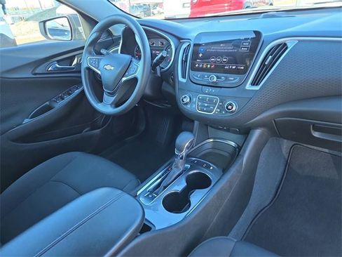 Used 2024 Chevrolet Malibu LT image 16
